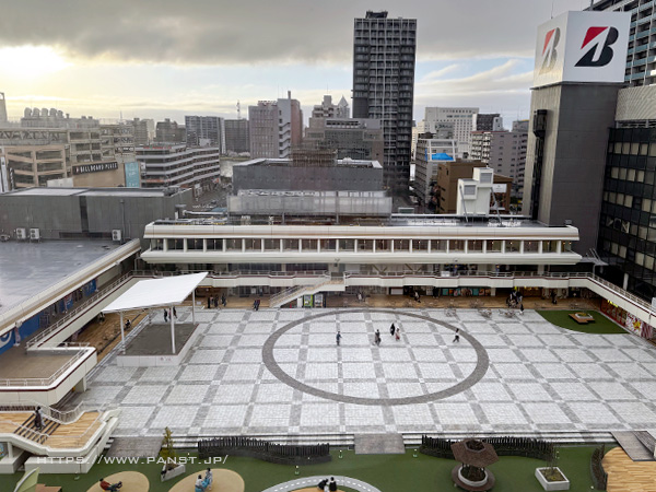 万代シルバーホテルからの公園